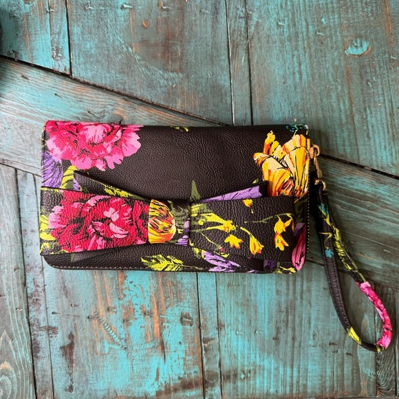 Betsey Johnson Black Multicolor Floral Bow Wristlet - Picture 2 of 15